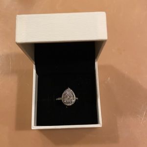 Pandora Ring